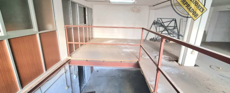 LOCAL EN VENTA EN CALLE SANGENIS / DON PEDRO DE LUNA