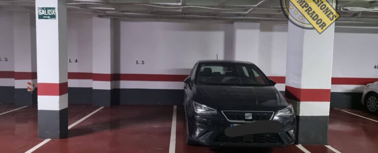 SE VENDE GARAJE DOBLE EN CALLE RAFAEL ALBERTI