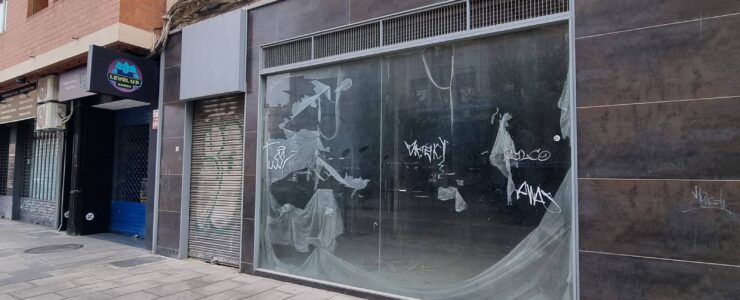 LOCAL EN ALQUILER EN CALLE RICLA